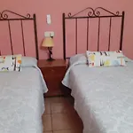 מלון Fonda La Plaza *