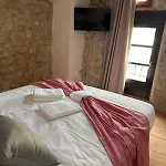 Fonda La Plaza מלון *