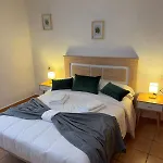 Fonda La Plaza Hotell