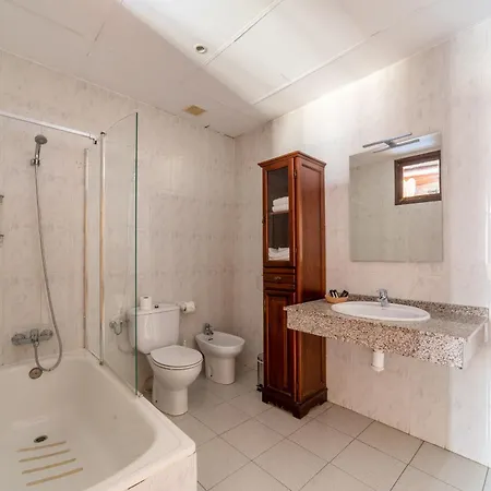 Gæstehus Fonda La Plaza