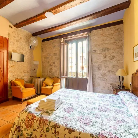 Fonda La Plaza Gæstehus