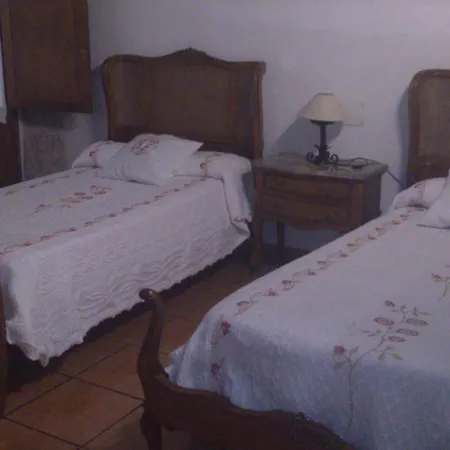 Fonda La Plaza Gæstehus Valderrobres