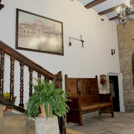 Fonda La Plaza Valderrobres