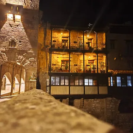 Fonda La Plaza Hotel *
