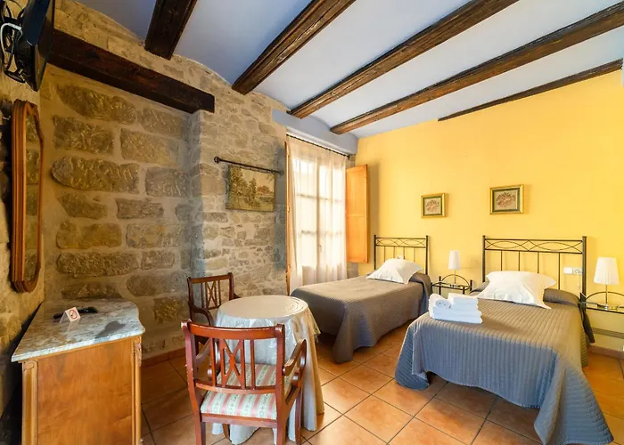 Pensión Fonda La Plaza 3*